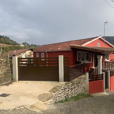 Casa Do Feligres E Da Alsira Villa Nogueira de Abaixo Ngoại thất bức ảnh