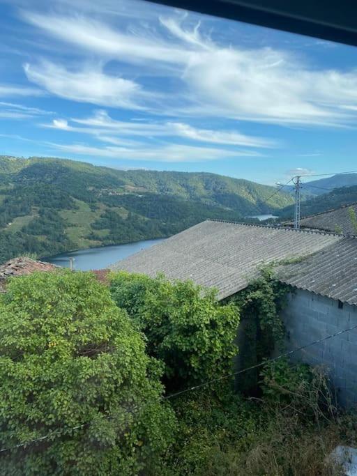 Casa Do Feligres E Da Alsira Villa Nogueira de Abaixo Ngoại thất bức ảnh