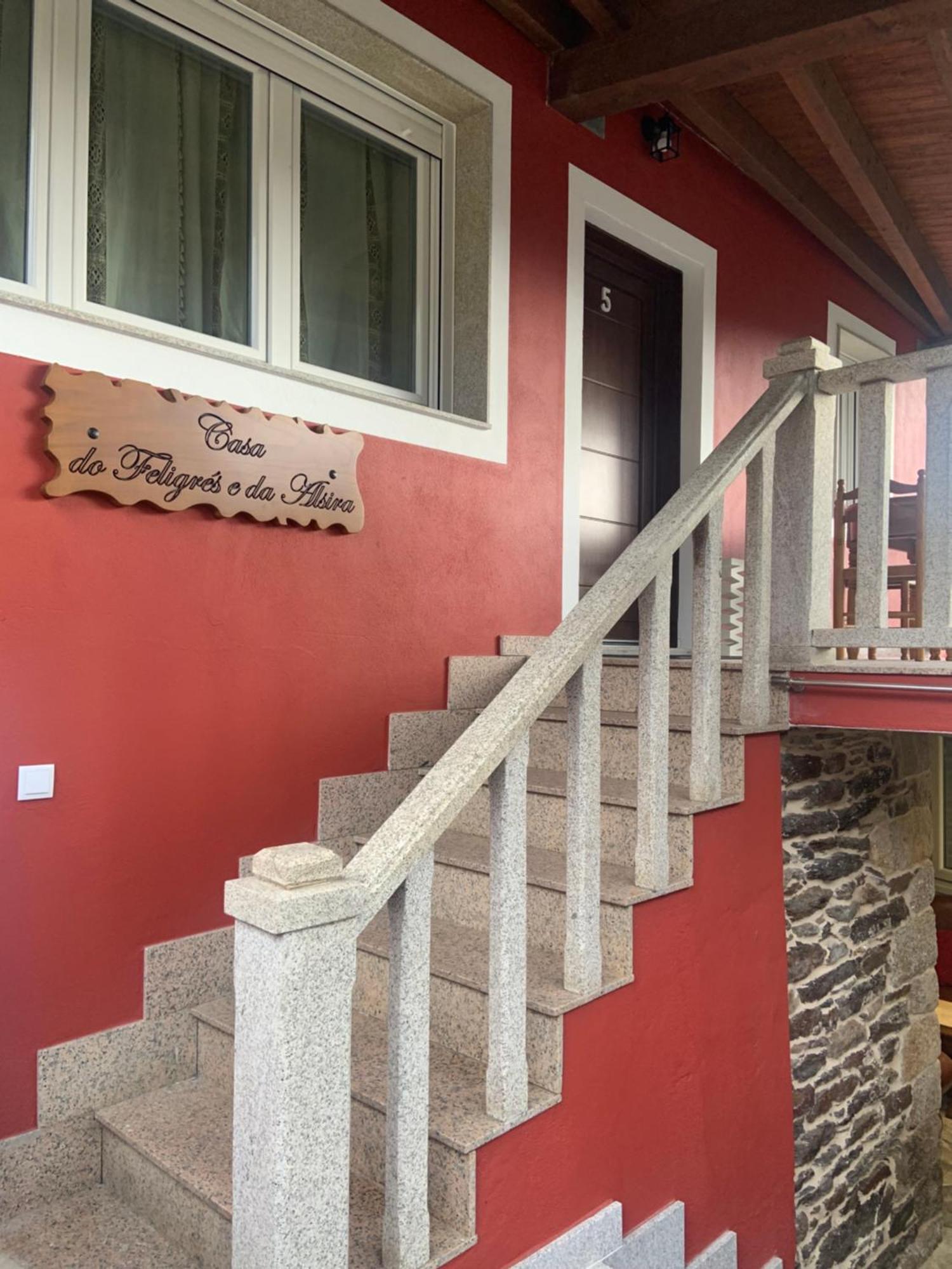 Casa Do Feligres E Da Alsira Villa Nogueira de Abaixo Ngoại thất bức ảnh